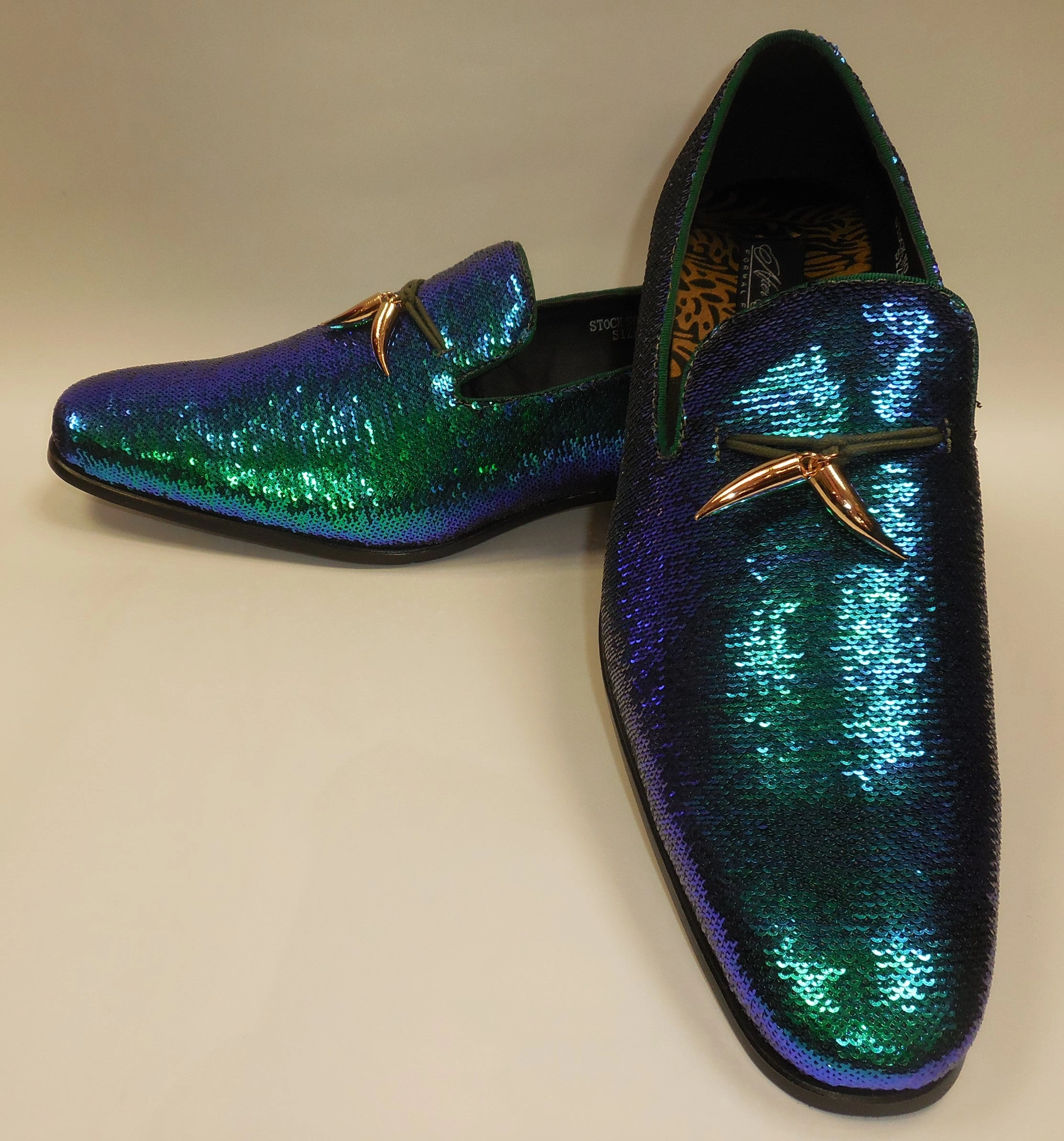 Scarpe uomo lustrini cangianti verde viola After Midnight 6759 stile audace e misterioso